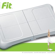 Wii Fit [Balance Board Bundle]