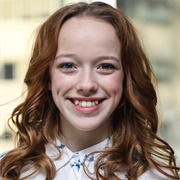 Amybeth McNulty (19)