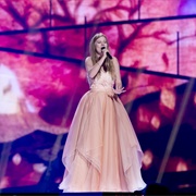 Zoë - Loin D'ici (2016)