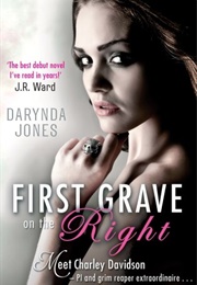 First Grave on the Right (Darynda Jones)
