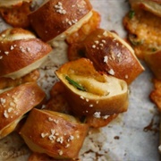 Cheddar Jalapeño Pretzel Bites