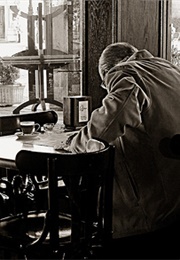 A Clean Well-Lighted Place (Ernest Hemingway)