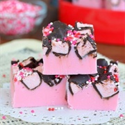 Strawberry 3 Musketeers Fudge