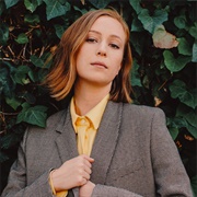 Hannah Einbinder (Bisexual, She/Her)