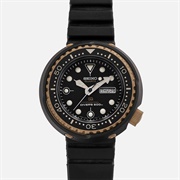 7549-7009 'Golden Tuna' 600M Professional Quartz Diver