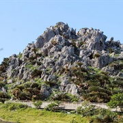 Hike Through Daisekirinzan, Okinawa