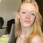 Amybeth McNulty (Bisexual, She/Her)