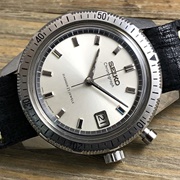 5717-8990 Mono Pusher Chronograph "Asian Games" (Hand Wind)