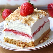 No Bake Strawberry Cheesecake Lasagna