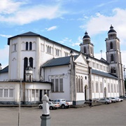 Cathedral of Saints Peter and Paul, Douala
