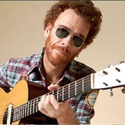 Nando Reis (Bisexual, He/Him)