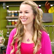 Juliet Ben Heusen (The Wizards of Waverly Place)