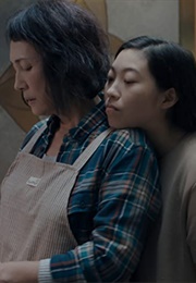 Nai Nai and Lu Jian in 'The Farewell' (2019)