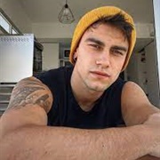 Ryan Nicolas Dunbar (Liams Adoptivbrother)