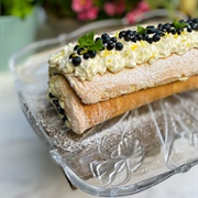 Blueberry Lemon Roll