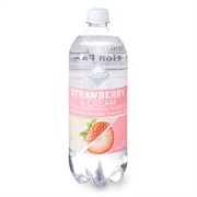 Clear American Strawberry & Cream