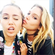 She's Not Him - Miley Cyrus