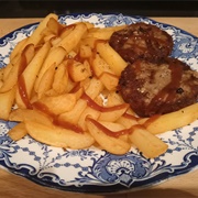 Beef Burgers, Chips and Brown Sauce