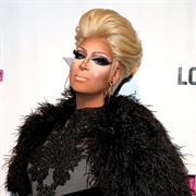 Roxxxy Andrews (Gay, He/Him)