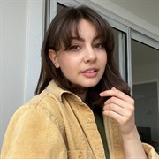 Keara Graves (She/They)