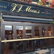 J.J. Moon's - Ruislip Manor, London