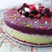 Raw Matcha Berry Cheesecake