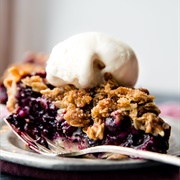 Blueberry Crumble Pie
