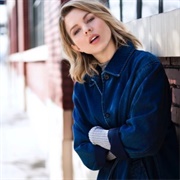 Ali Liebert (Queer, She/Her)