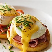 Huevos Benedictine