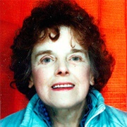 Shirley Leach