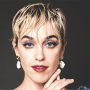 Lauren Morelli (Lesbian, She/Her)