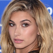 Hailey Baldwin Bieber