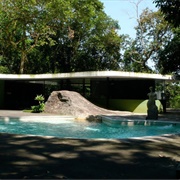 Niemeyer House, Brazil