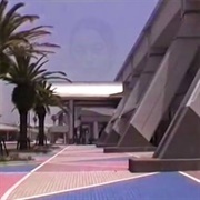 Virtual Dream Plaza - 仮想夢プラザ