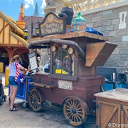 Maurice's Amazing Popping Machine