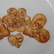 Vegan Quince Jelly Cookies With Walnut Topping