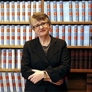 Virginia Bell (Lesbian, She/Her)