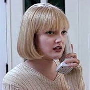 Casey Becker (Drew Barrymore)