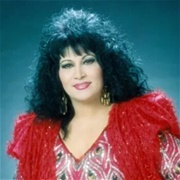 Зейнаб Ханларова