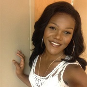 L'lerrét Jazelle (Queer, Trans Woman, She/Her)