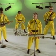 Music Video: Dare to Be Stupid - "Weird Al" Yankovic