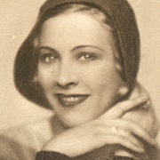 Anni Markart Actress