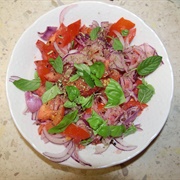 Tomato and Onion Salad With Basil