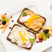 Wholegrain Bread With Hummus, Bell Pepper and Radish
