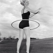 1958: Hula-Hoop