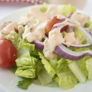 Dinner Salad With Thousand Island Dressing