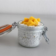 Vegan Chia Pudding With Mango