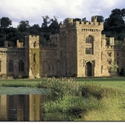 Hampton Court Castle, Herefordshire