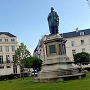 Statue of Andreas Vesalius