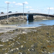 Cross the Bailey Island Bridge